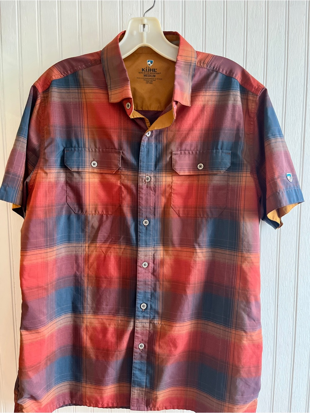 Kuhl Men's Red and Blue Plaid Short-Sleeve Button-Down Shirt